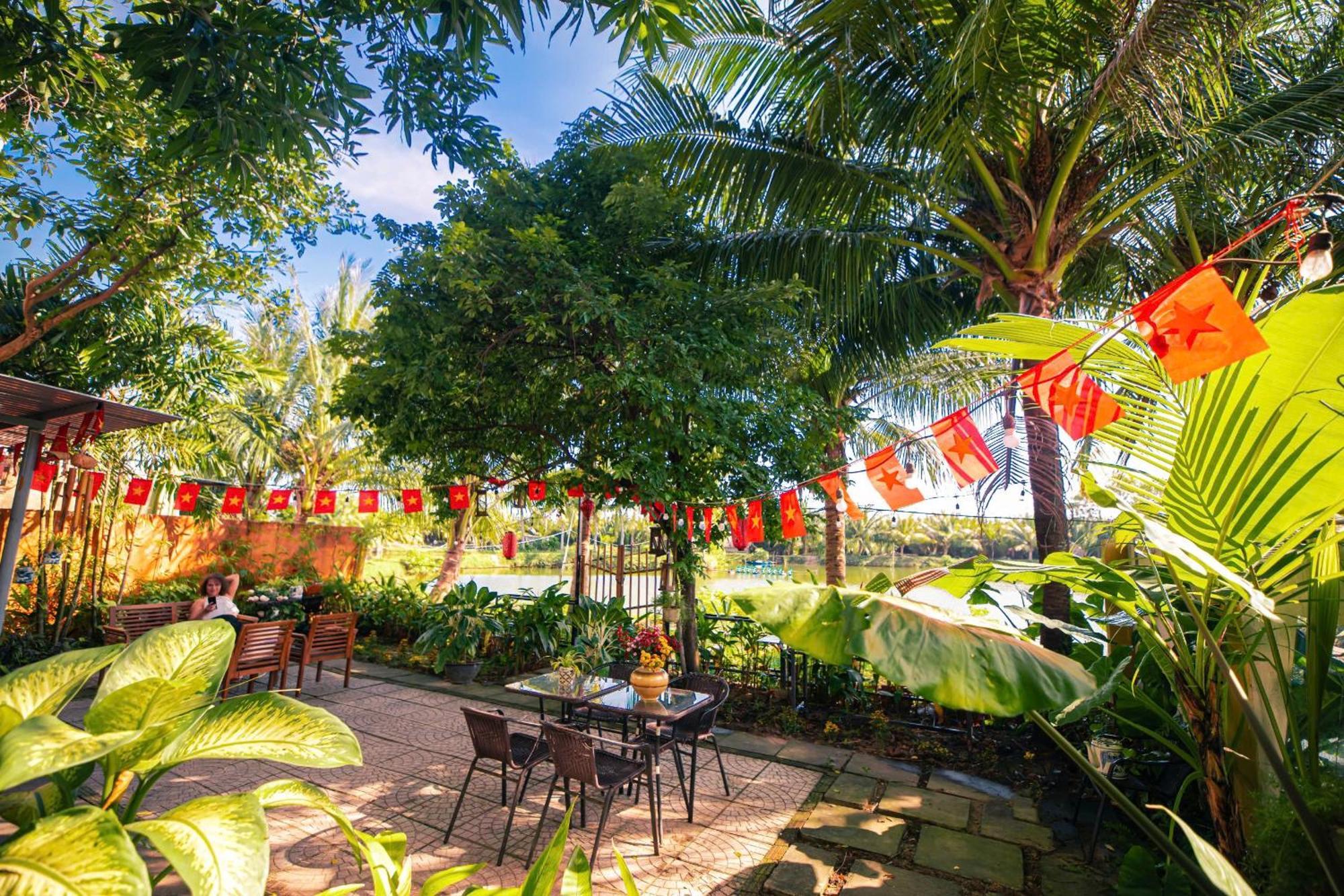 Laoxao Lakeview Homestay Хоян Екстер'єр фото
